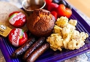 Beautiful breakfast spread at La Posada Pintada